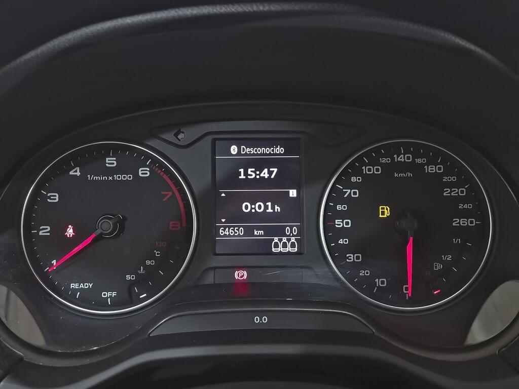 Audi Q2 Design 30 TFSI 85kW (116CV) 14