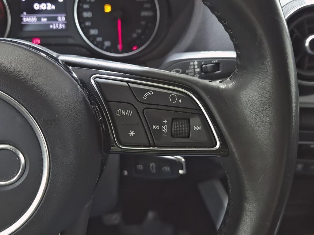 Audi Q2 Design 30 TFSI 85kW (116CV) 19