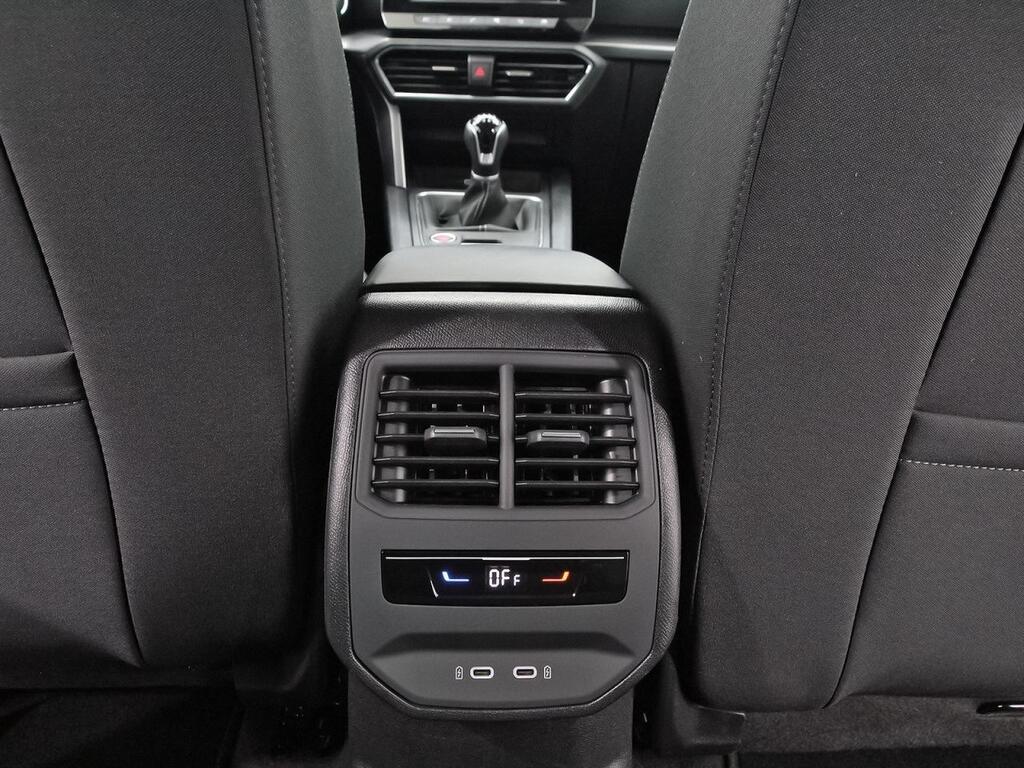 Seat Leon 1.5 TSI 85kW S&S Style 25 Aniversario 12