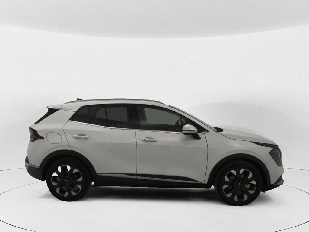 Kia Sportage 1.6 T-GDi PHEV Tech 4X4 (17″) 3