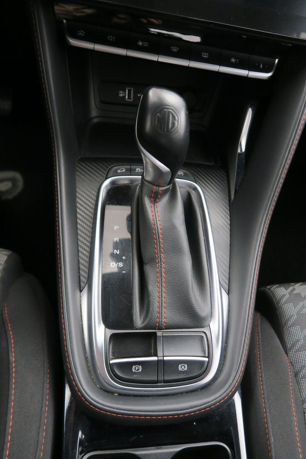 MG ZS COMFORT 1.0T 111 CV AUTO 5P 15