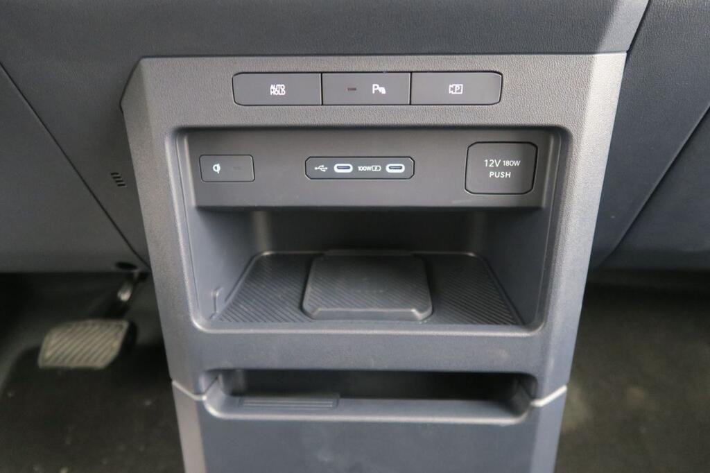 Kia PV5 Passenger Furgoneta BEV 71KWH L2H1 PLUS AUTO 163 4P 12