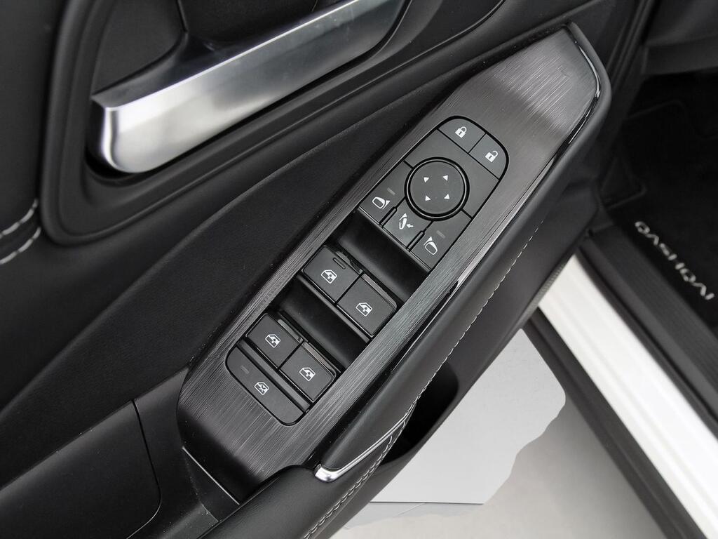 Nissan Qashqai E-POWER 140 KW (190 CV) N-Connecta 12