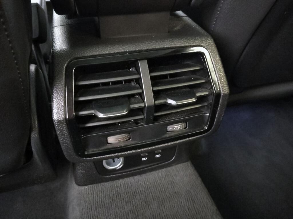 Audi Q3 Black line 35 TDI 110kW (150CV) S tronic 29