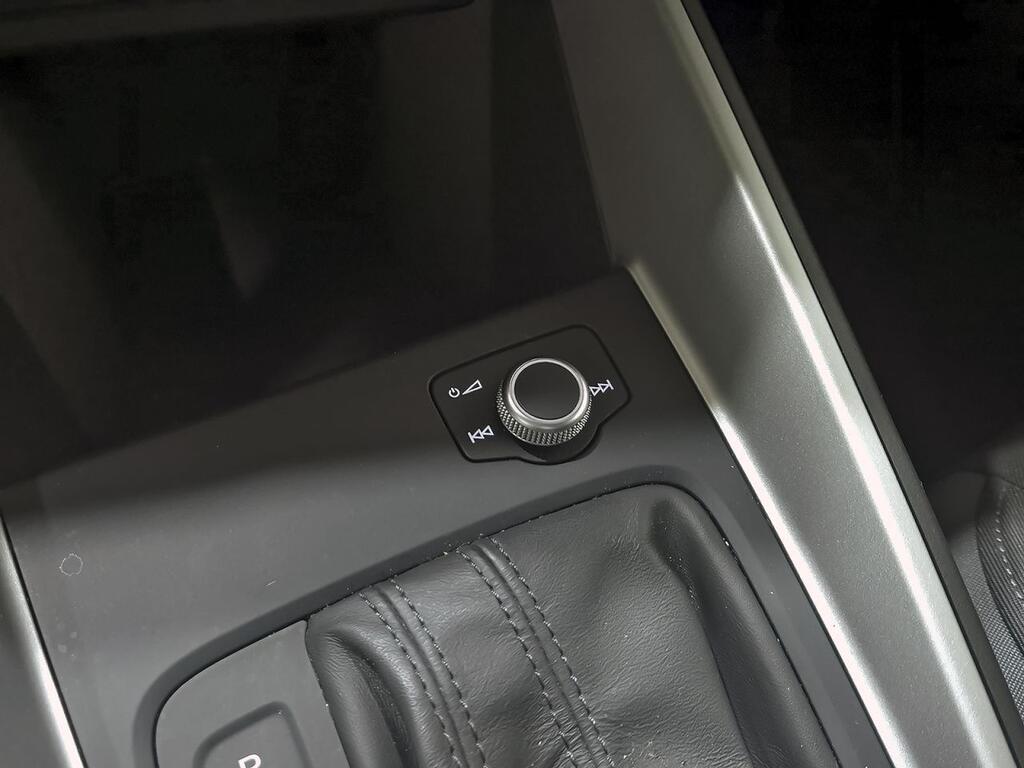 Audi A1 Sportback Adrenalin 30 TFSI 81kW S tron 28