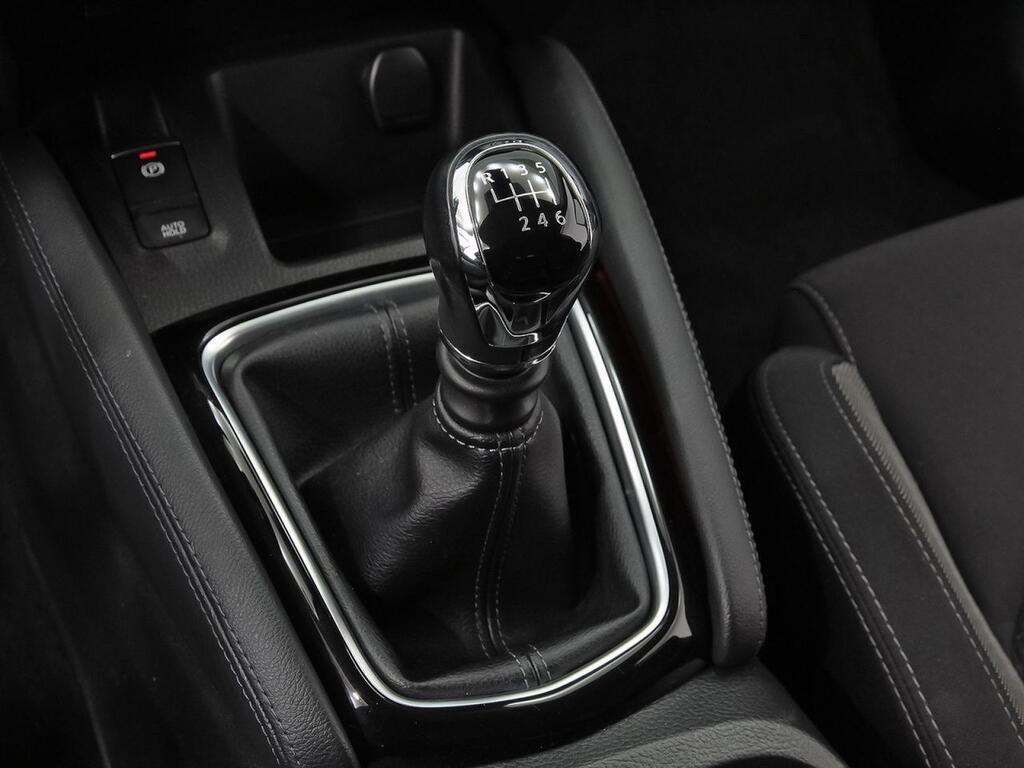 Nissan Qashqai DIG-T 103 kW (140 CV) E6D N-CONNECTA 31