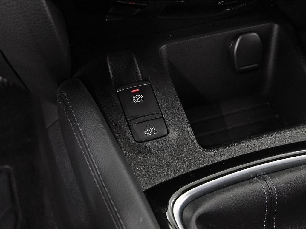 Nissan Qashqai DIG-T 103 kW (140 CV) E6D N-CONNECTA 30