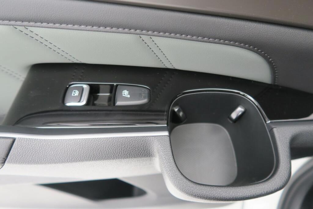 Kia Sorento SUV 1.6 T-GDI HEV EMOTION AUTO 4WD 215 5P 7 Plazas 20