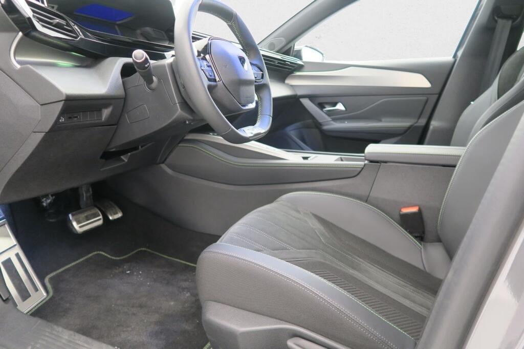 Peugeot 408 408 GT Puretech 130 EAT8 6
