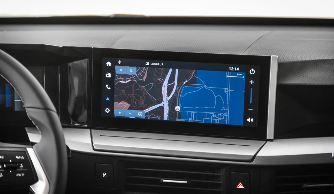 Opel Frontera interior