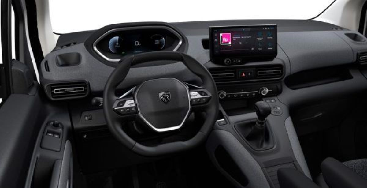 Peugeot Rifter interior