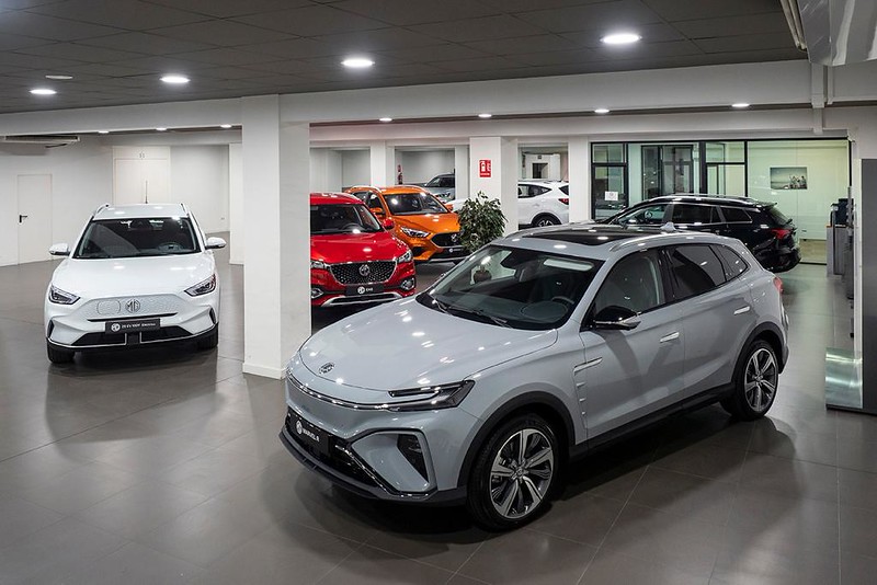 MG YOMOVO SARMOVIL - SANT CUGAT DEL VALLES